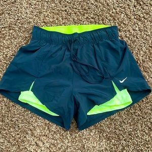 Nike shorts with built in shorts